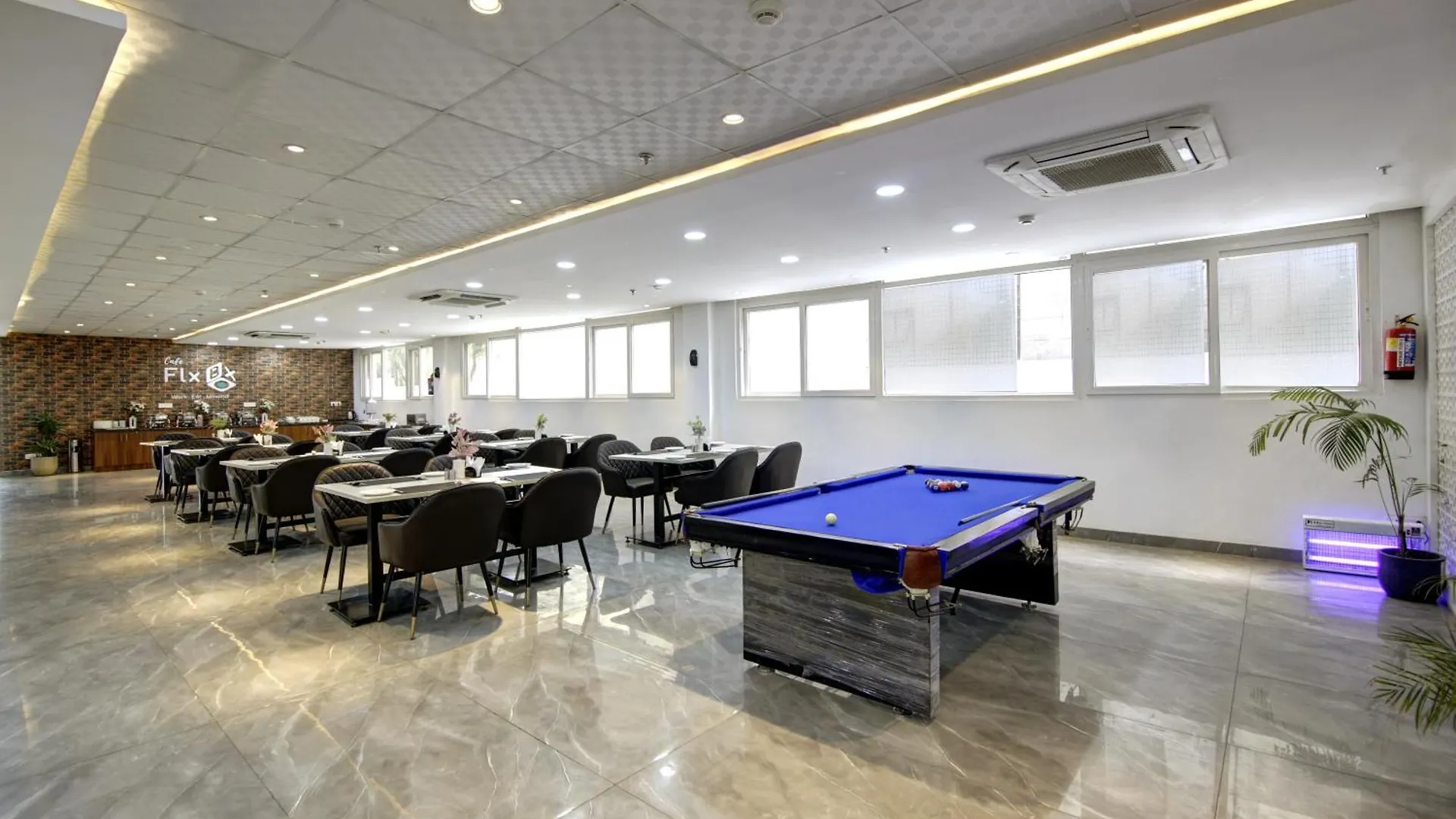 Flxho Cyber One - Hotel And Banquet Cyber City Gurgaon