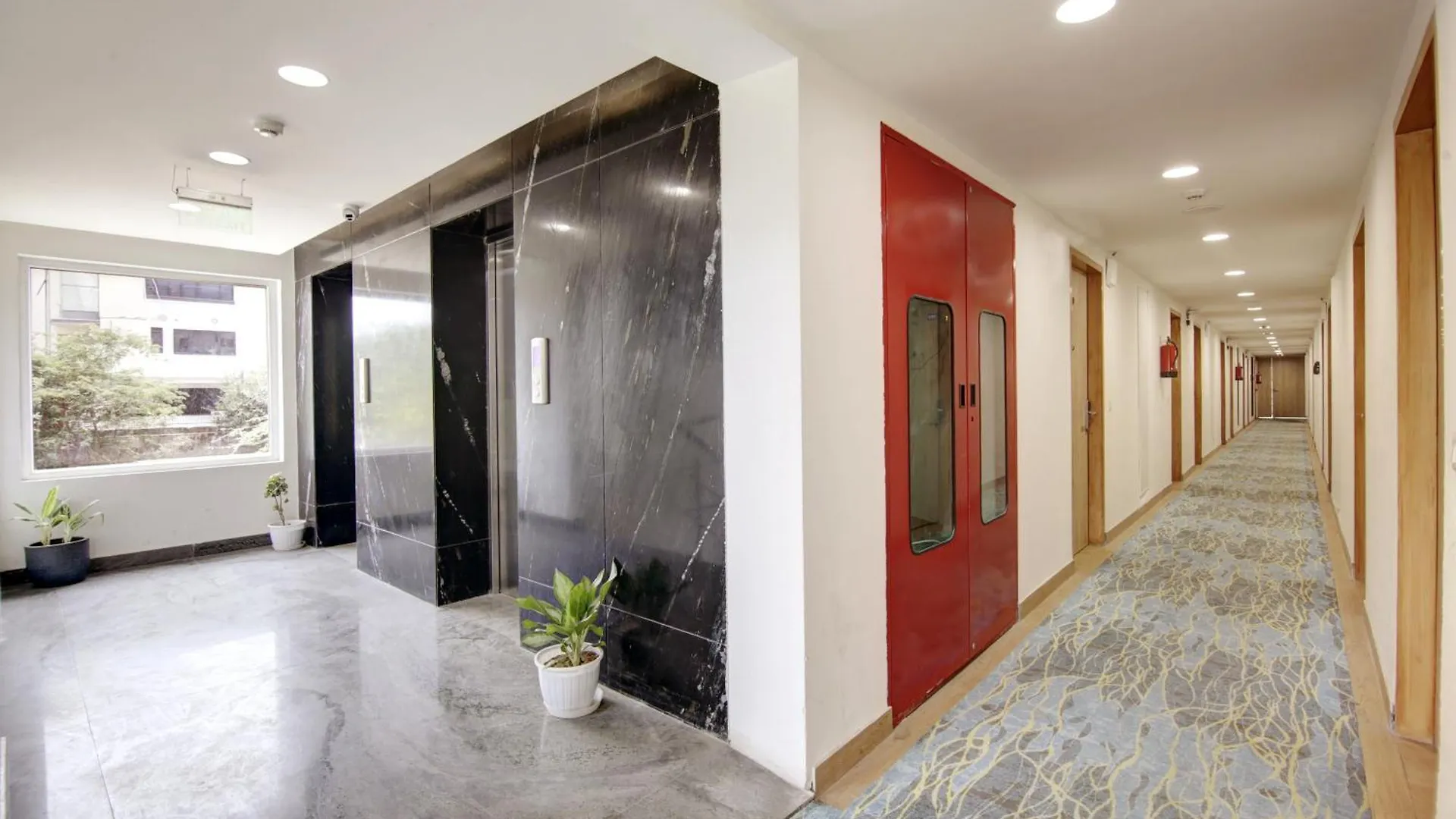 Flxho Cyber One - Hotel And Banquet Cyber City Gurgaon India