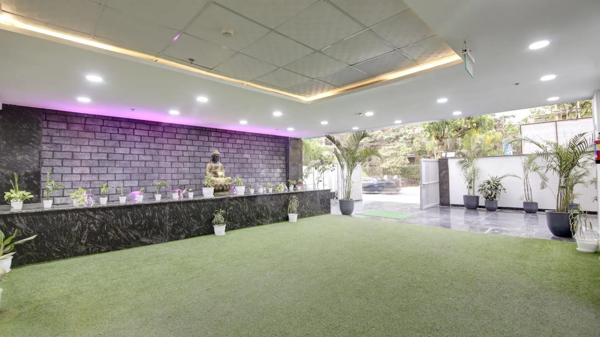 Flxho Cyber One - Hotel And Banquet Cyber City Gurgaon
