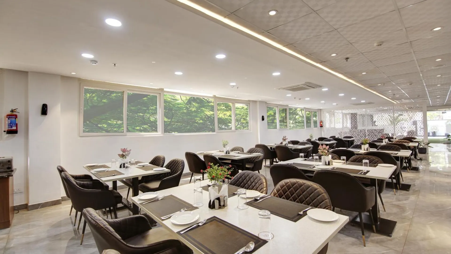 Flxho Cyber One - Hotel And Banquet Cyber City Gurgaon